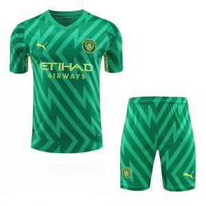 ست تیشرت و شلوارک ورزشی مردانه مدل منچستر سیتی gk 2024