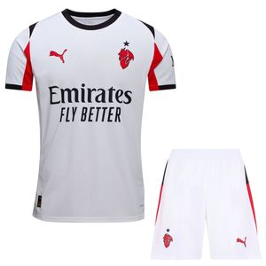 ست تی‌شرت آستین کوتاه و شلوارک ورزشی مردانه مدل میلان away 2026