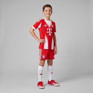 ست تی‌شرت آستین کوتاه و شلوارک ورزشی پسرانه مدل بایرن مونیخ کد home 2026