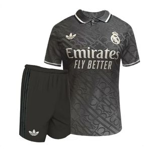 ست پولوشرت و شلوارک ورزشی مردانه مدل رئال مادرید 3rd 2025