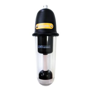 چراغ کمپینگ نیچرهایک مدل cnk2350zm010 با نور آفتابی