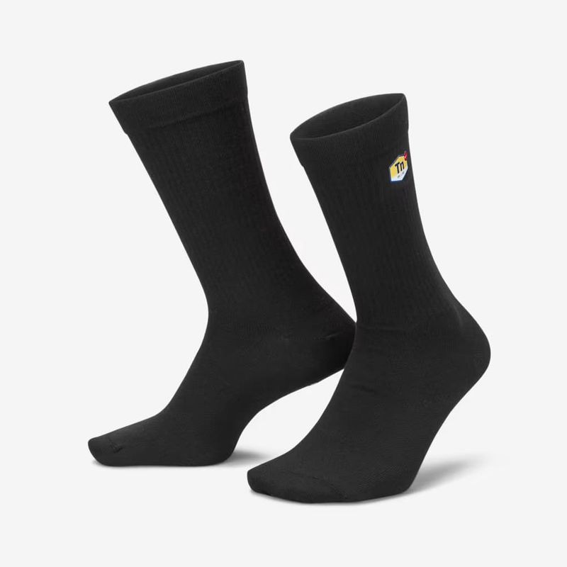 جوراب ورزشی ساق بلند مردانه نایکی مدل everyday essentials crew 1pr 168 کد dr9752 010