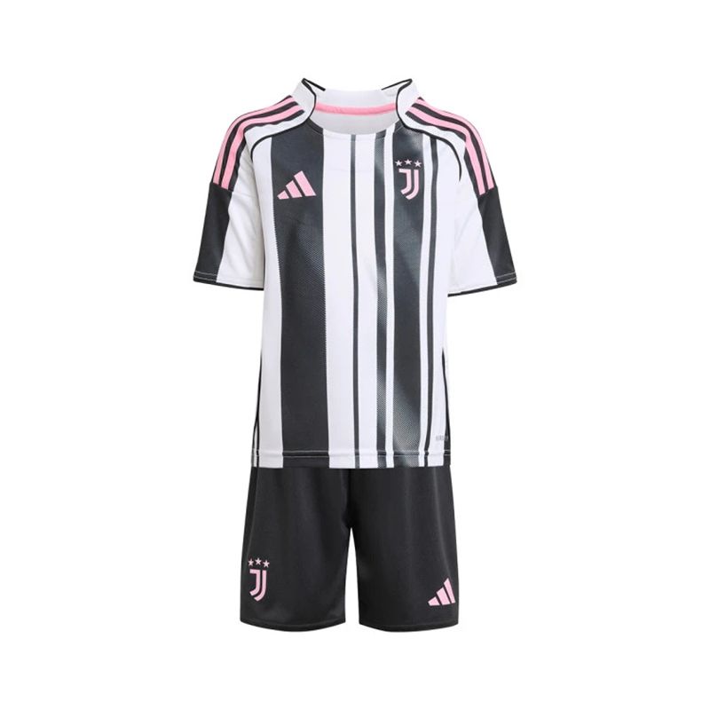 ست تی‌شرت و شلوارک ورزشی مردانه مدل یوونتوس home 2026