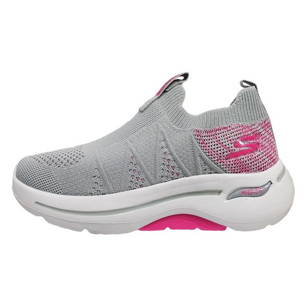 کفش پیاده روی دخترانه اسکچرز مدل go run